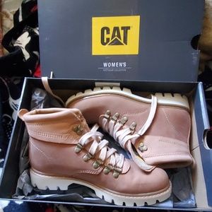 Women CAT boots